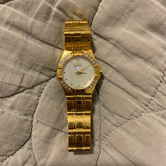 Watch - Picture 2 of 4